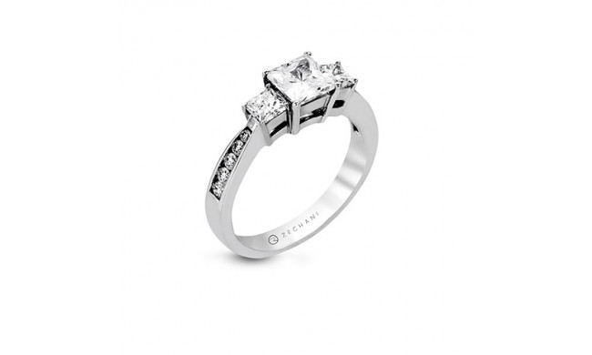 Zeghani Princess Cut Three Stone Graduating Diamond Engagement Ring
