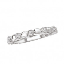 La Vie 14k White Gold Diamond Wedding Band