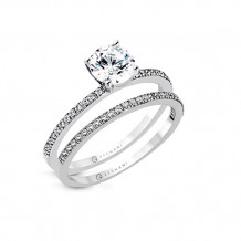 Zeghani Beautiful Solitaire Diamond Engagement Ring